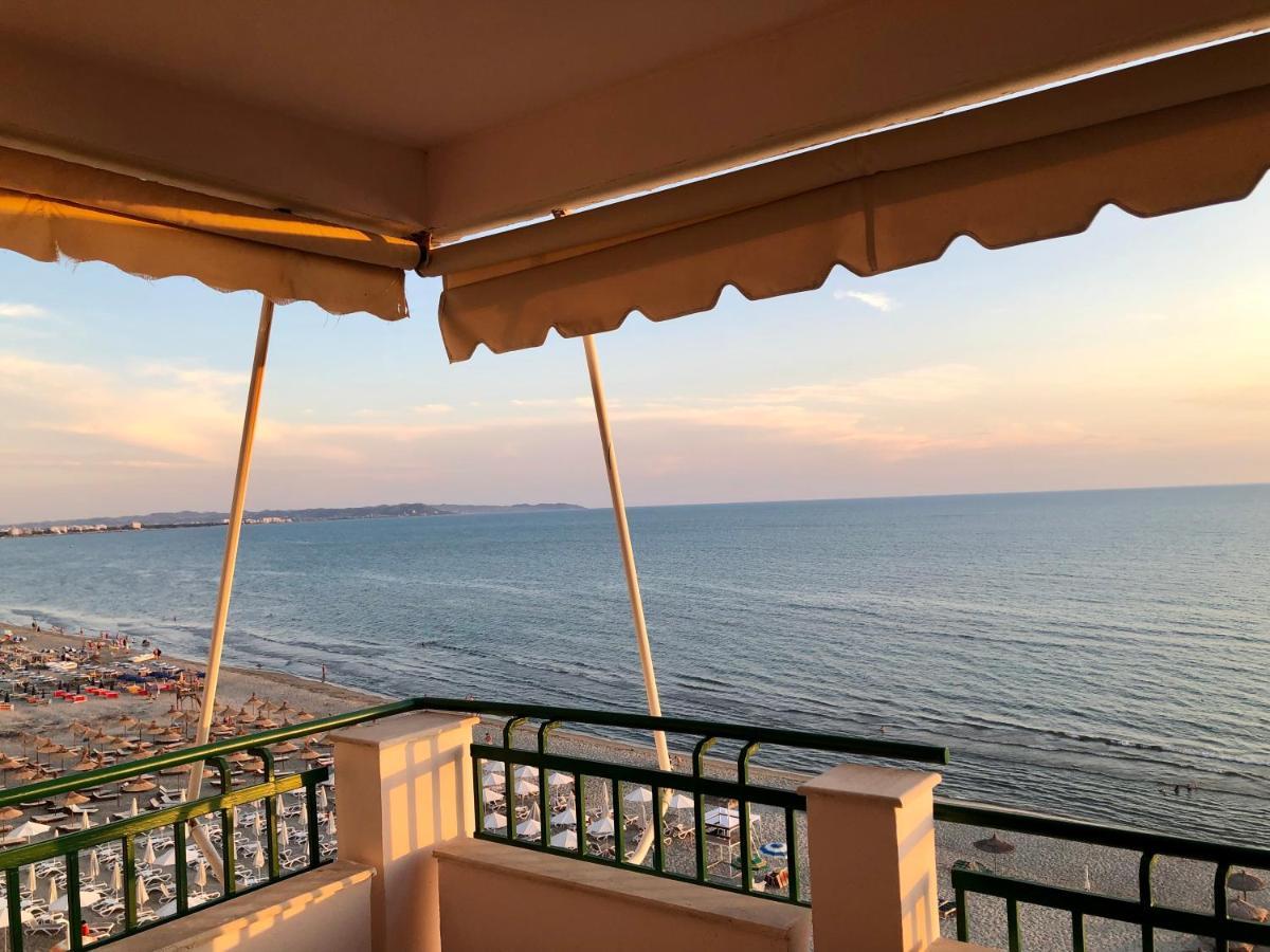 Апартаменти Summertime Luxury With Amazing Sea View Дуррес