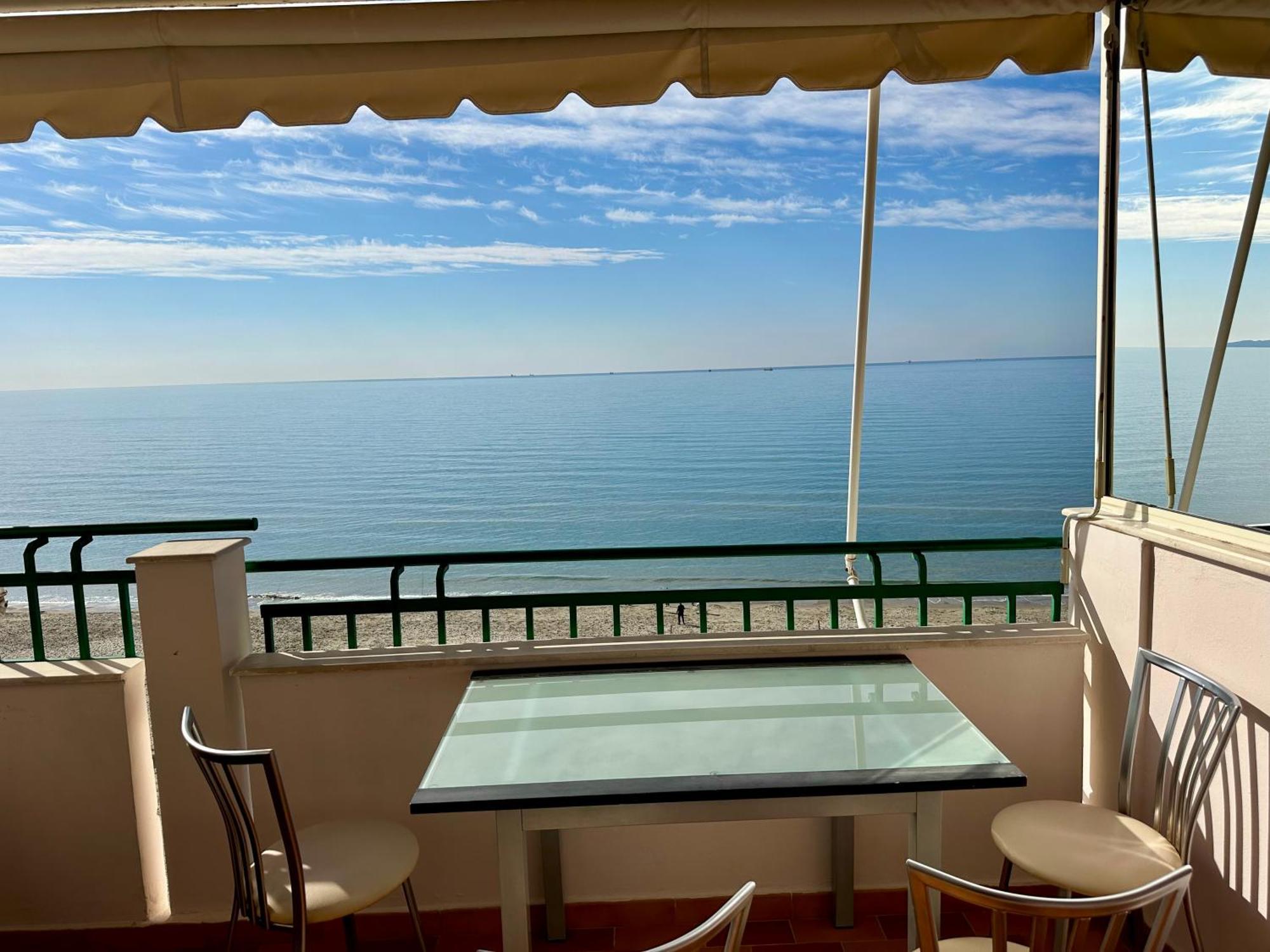 Summertime Luxury With Amazing Sea View Durres